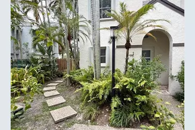 101 NE 8th Ave #1, Fort Lauderdale, FL 33301 - Photo 18