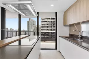 1000 Brickell Plaza, Miami, FL 33131 - Photo 16