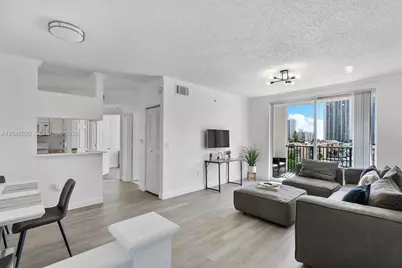 17100 N Bay Rd #1717, Sunny Isles Beach, FL 33160 - Photo 2