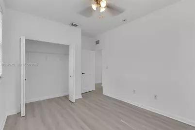 8165 NW 108th Ave, Doral, FL 33178 - Photo 18