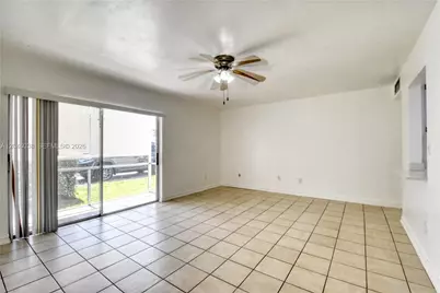 10387 N Kendall Dr #R2, Miami, FL 33176 - Photo 4