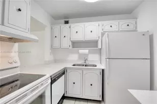 10387 N Kendall Dr, Miami, FL 33176 - Photo 4