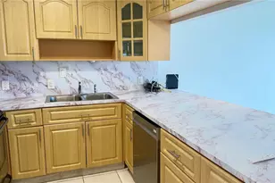 100 Bayview Dr, Sunny Isles Beach, FL 33160 - Photo 12