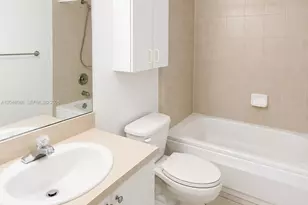 4950 Washington St, Hollywood, FL 33021 - Photo 8