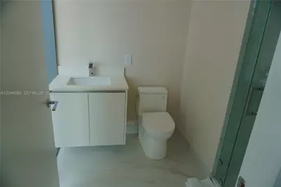 725 NE 24 St #401, Miami, FL 33137 - Photo 24