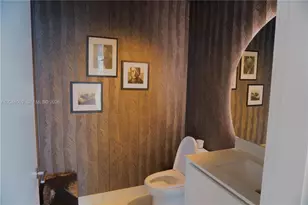 725 NE 24th St, Miami, FL 33137 - Photo 50