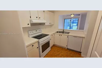 1652 N 14th Ter #1652, Hollywood, FL 33020 - Photo 16