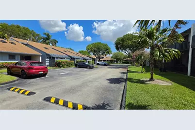 1652 N 14th Ter #1652, Hollywood, FL 33020 - Photo 6