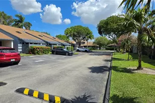1652 N 14th Terrace, Hollywood, FL 33020 - Photo 6