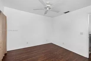 3855 Island Club Circle, Lake Worth, FL 33462 - Photo 32