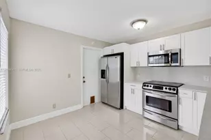 3855 Island Club Circle, Lake Worth, FL 33462 - Photo 14