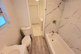 720 NE 5th St, Hallandale Beach, FL 33009 - Photo 20