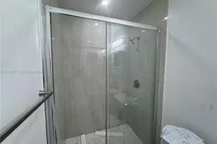 3810 SW 89th Ave, Miami, FL 33165 - Photo 6