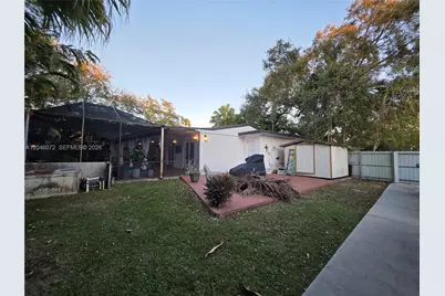 9860 SW 140th St, Miami, FL 33176 - Photo 18