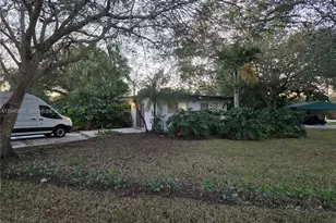 9860 SW 140th St, Miami, FL 33176 - Photo 22
