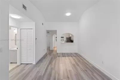 2930 SE 12th Rd #204-31, Homestead, FL 33035 - Photo 12