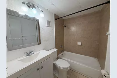 5960 NE 5th Ct #2, Miami, FL 33137 - Photo 4