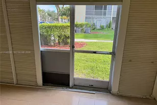 100 SW 132nd Way, Pembroke Pines, FL 33027 - Photo 12