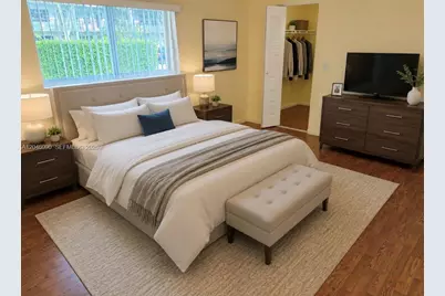100 SW 132nd Way #101K, Pembroke Pines, FL 33027 - Photo 4