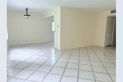 100 SW 132nd Way #101K, Pembroke Pines, FL 33027 - Photo 6