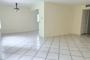 100 SW 132nd Way, Pembroke Pines, FL 33027 - Photo 6