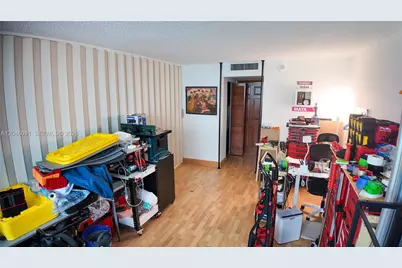 1880 S Ocean Dr #807, Hallandale Beach, FL 33009 - Photo 24