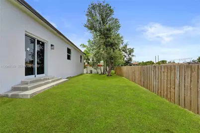 211 NW 14th Ct, Dania Beach, FL 33004 - Photo 18