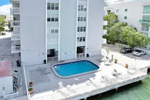 2016 Bay Dr, Miami Beach, FL 33141 - Photo 22