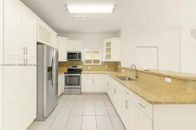 1110 NE 1st Ave #1110, Fort Lauderdale, FL 33304 - Photo 4
