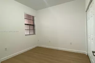 3538 W 88th Terrace, Hialeah Gardens, FL 33018 - Photo 24