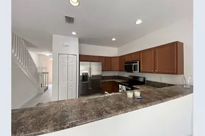 3538 W 88th Terrace #3538, Hialeah Gardens, FL 33018 - Photo 8
