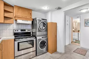 1901 Brickell Ave, Miami, FL 33129 - Photo 10