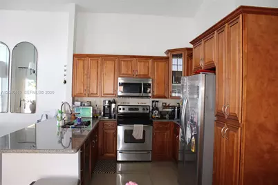 312 Bridgeton Rd, Weston, FL 33326 - Photo 4