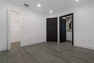 8085 NW 8th St, Miami, FL 33126 - Photo 16