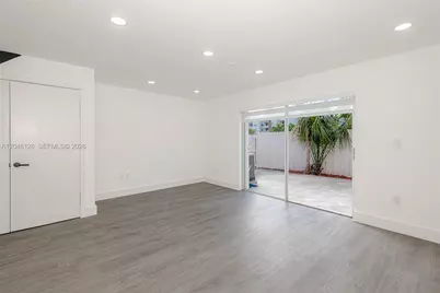 8085 NW 8th St #9, Miami, FL 33126 - Photo 6