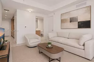 77 SE 5th St, Miami, FL 33131 - Photo 2