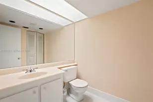 500 SW 130th Terrace, Pembroke Pines, FL 33027 - Photo 18
