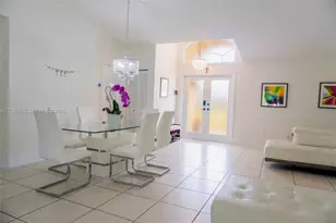16850 Crestview Ln, Weston, FL 33326 - Photo 6