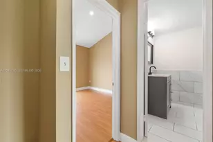 1809 SW 107th Ave, Miami, FL 33165 - Photo 24