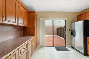 1809 SW 107th Ave, Miami, FL 33165 - Photo 14
