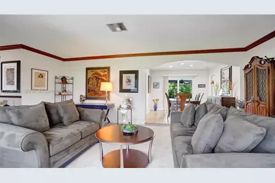 5581 SW 7th St, Plantation, FL 33317 - Photo 14