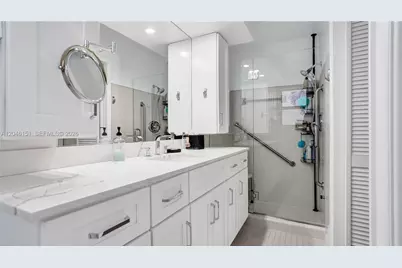 5581 SW 7th St, Plantation, FL 33317 - Photo 32