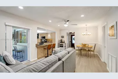 5581 SW 7th St, Plantation, FL 33317 - Photo 22