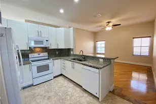 837 Tanglewood Cir, Weston, FL 33327 - Photo 4