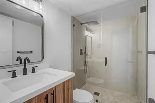 5555 Collins Ave, Miami Beach, FL 33140 - Photo 18