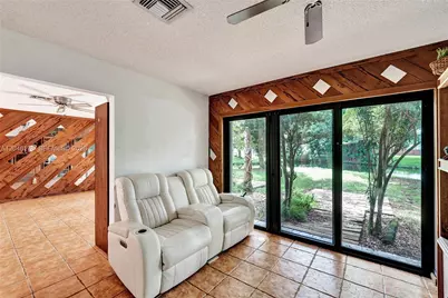 9120 SW 49th St, Cooper City, FL 33328 - Photo 18