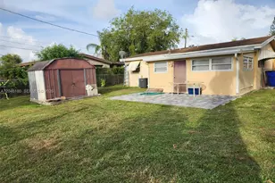 772 Gardenia Dr, Royal Palm Beach, FL 33411 - Photo 2