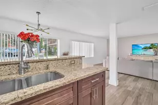 4720 SW 62nd Way, Davie, FL 33314 - Photo 14