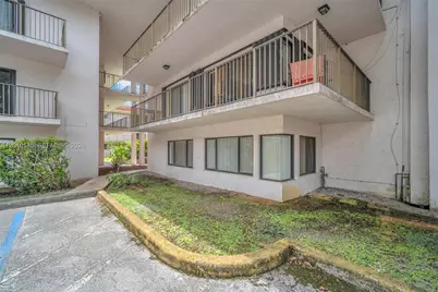 4720 SW 62nd Way #103, Davie, FL 33314 - Photo 2