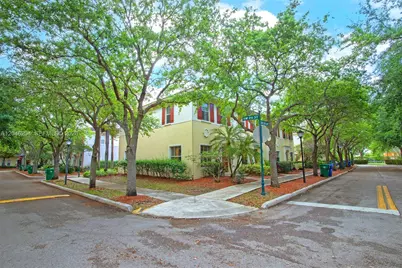 2615 SW 100th Ave #2615, Miramar, FL 33025 - Photo 4